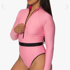 *NTW* Jolyn Nazare Long Sleeve Zip-Up Surf One Piece - S & M - Dazzle